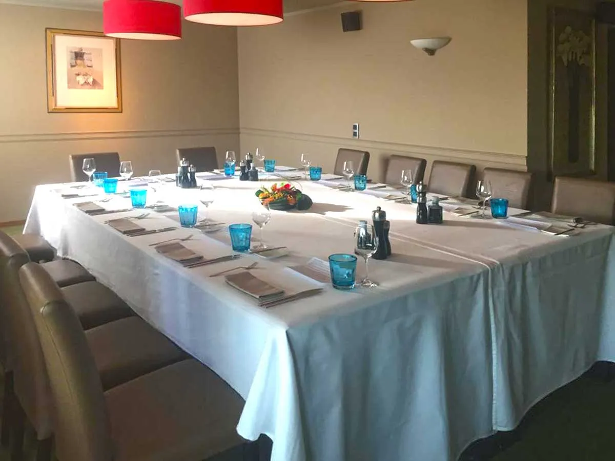 MEETINGS &amp; SEMINARIES